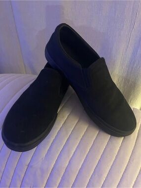No Boundaries Black Slip On Casual Sneakers